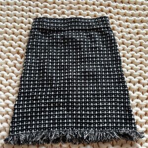 Ann Taylor Black and White Tweed Sweater Knit Mini Skirt